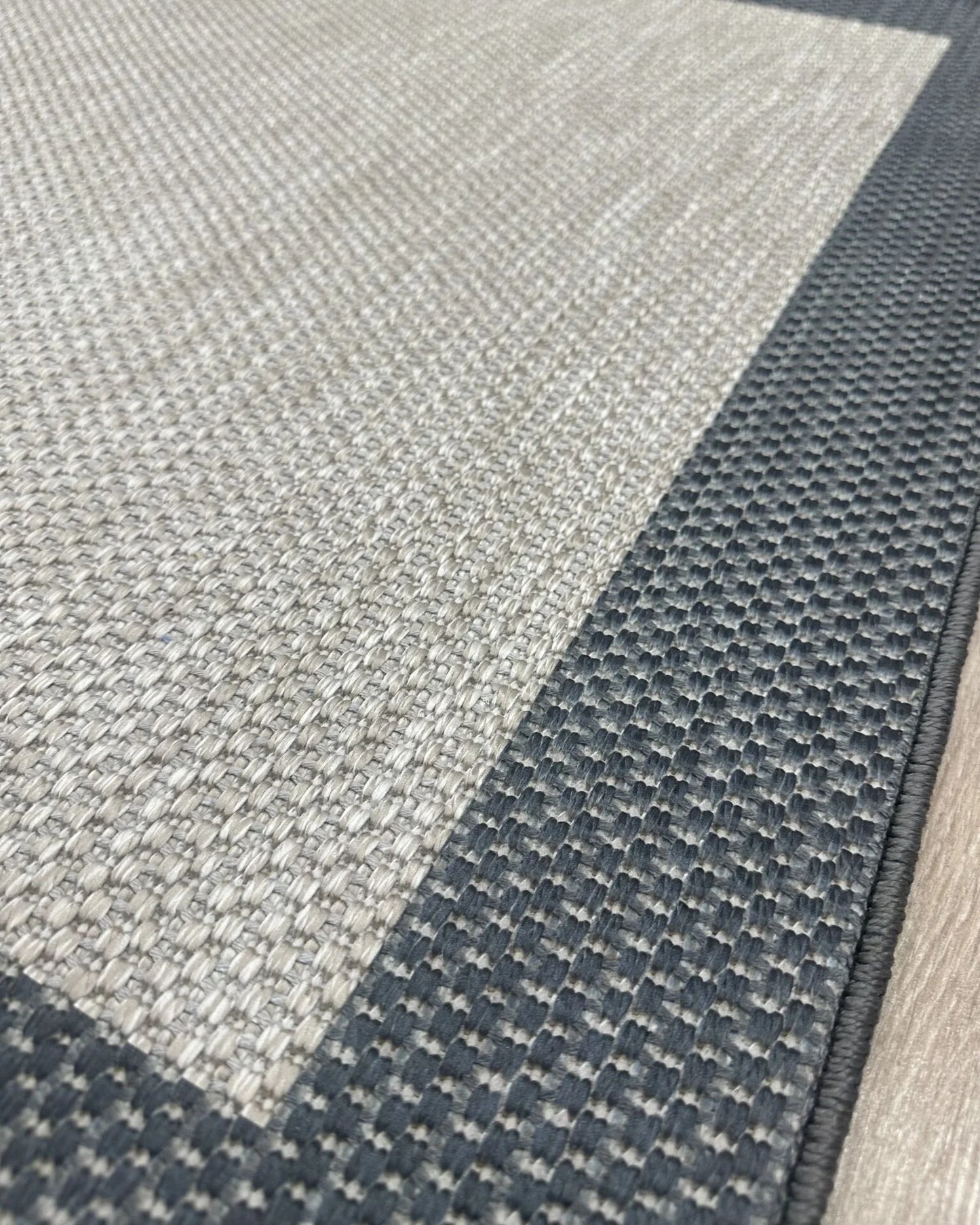 Bambu 801 Gri & Siyah Mermer çeşitli ebatlarda